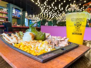 Cantina Louie