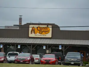Cracker Barrel Old Country Store