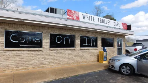 White Trolley Cafe in Corinth