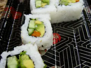 Roll It Sushi & Teriyaki