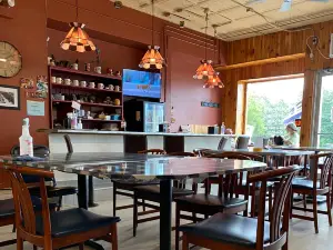 Karen's Main Street Diner