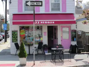 JJ Scoops