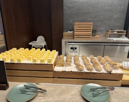 重庆大世界君亭酒店(解放碑店)· 四季花园餐厅