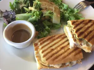 Bonelli's Bistro
