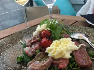Valle Losca Tavern