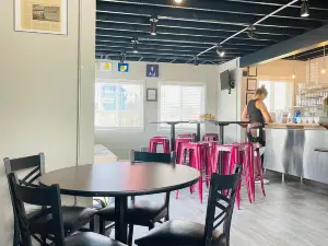 Crestwood Bistro