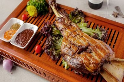 HORSE TOWN ROAST WHOLE SHEEP