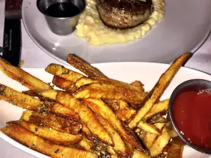 Bourbons Bistro