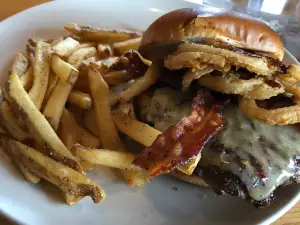 Applebee's Grill + Bar