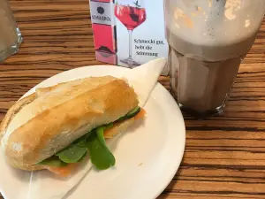 COMO Coffee & More roasting Since 2008