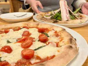 Mura no Pizzaya Campagna