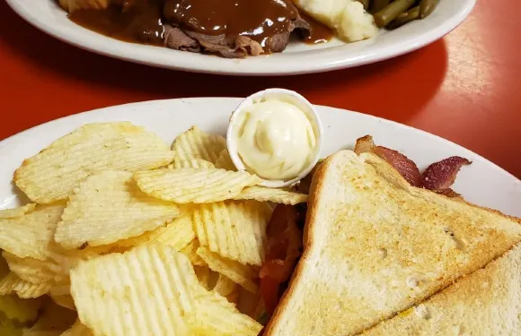 Main Street Cafe