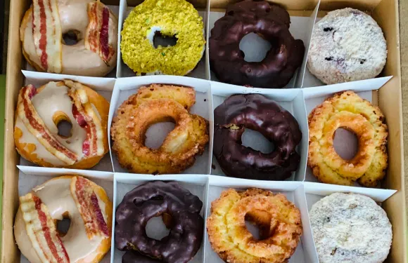 Do-Rite Donuts & Chicken - Streeterville