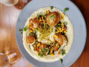 Marc Bar & Restaurant