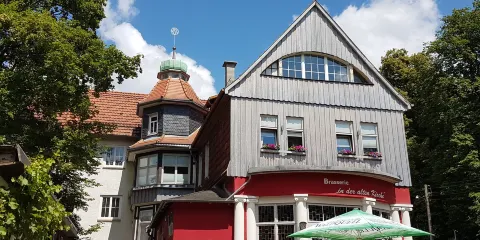 Brasserie in der alten Kirche
