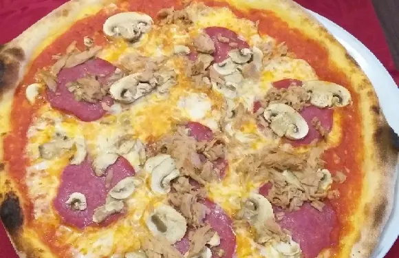 LUNA ROSSA RISTORANTE PIZZERIA