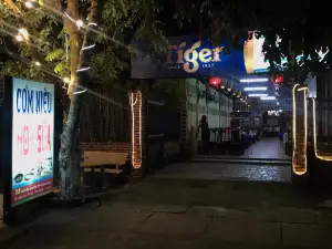 Com Nieu Hoa Sua