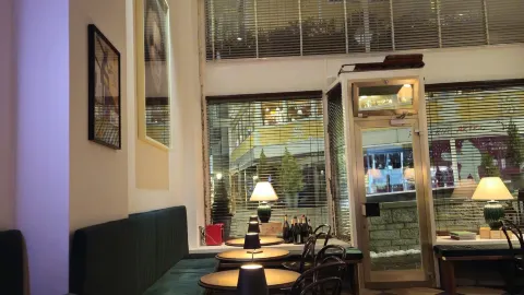 CAFÉ BELMONT in グラウビュンデン州
