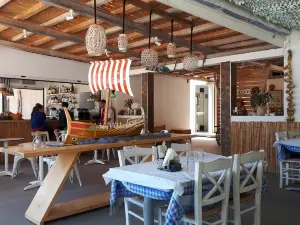 Ladiko Restaurant Beach Bar