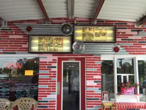 Cluff's Drive Inn