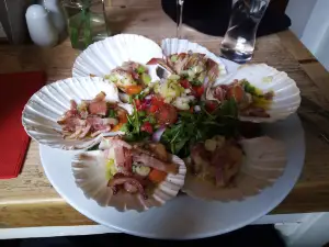 Halfway House Inn Restaurant