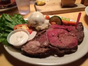 Boss Hogg's Restaurant & Saloon