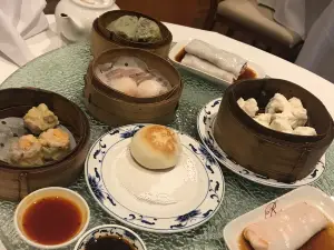 Mandarin Palace
