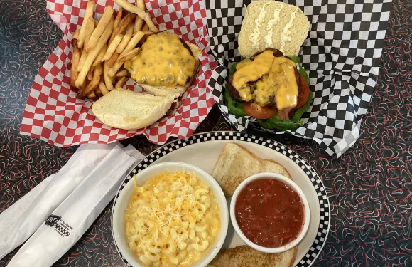 DJ's Taste of the 50's Diner