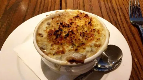 LongHorn Steakhouse in Midvale