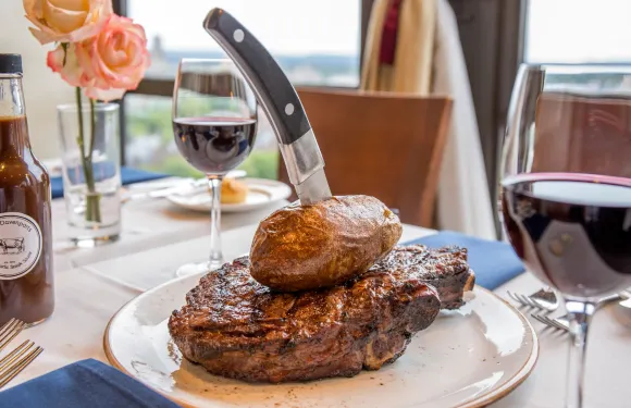 John Davenport's At Omni New Haven