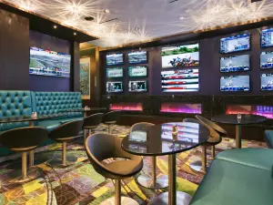 Ruth's VLT Lounge