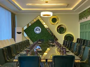 MAKHIZADEM restaurant