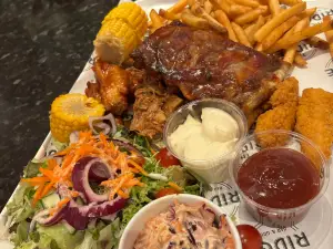 The Ridge Bar & Grill