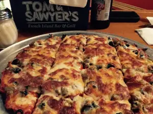 Tom Sawyer's Bar & Grill