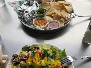 Zippy's Burritos Tacos & More