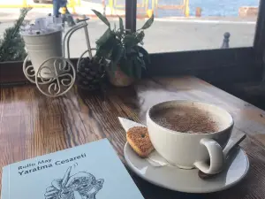 Veranda Coffee & Breakfast