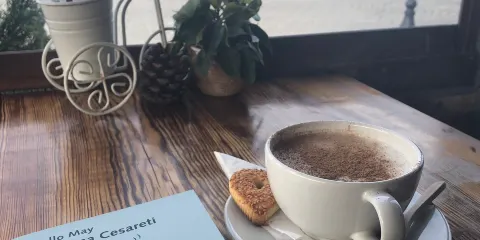 Veranda Coffee & Breakfast