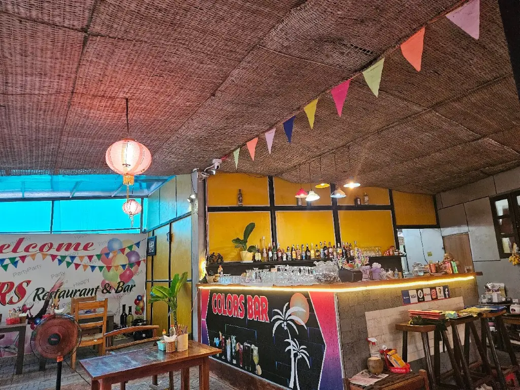 Colors Bar Restaurant