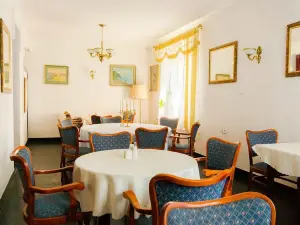 Restaurant Retro