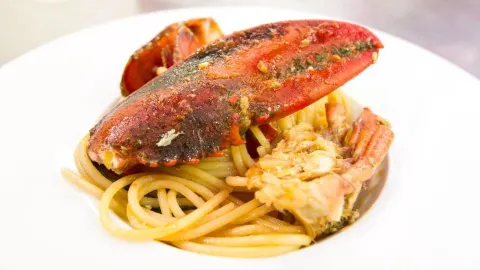 Apoplous Taverna and Ouzeri in 帕羅斯