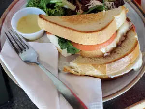 Cafe Milo
