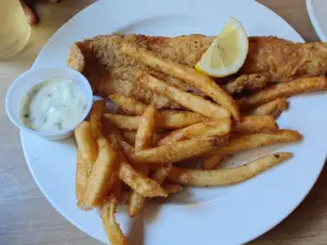 Mister Up's Restaurant & Pub
