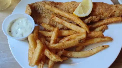 Mister Up's Restaurant and Pub in Addison County
