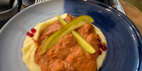 Snowlansd's Igloo Restaurant