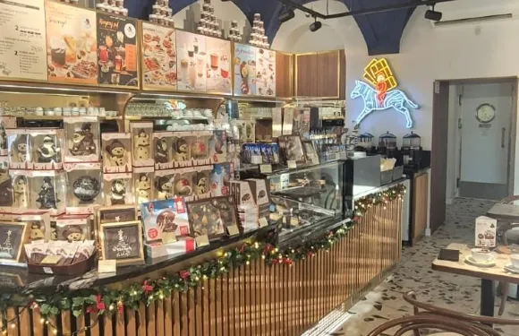 E. Wedel Chocolate Lounge at Wrocław Rynek Street