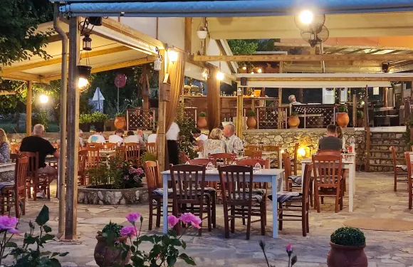 Rose Garden Restaurant Bar