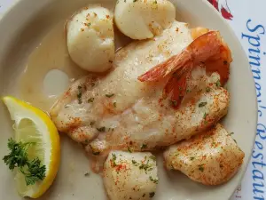 Spinneys Oceanfront Restaurant