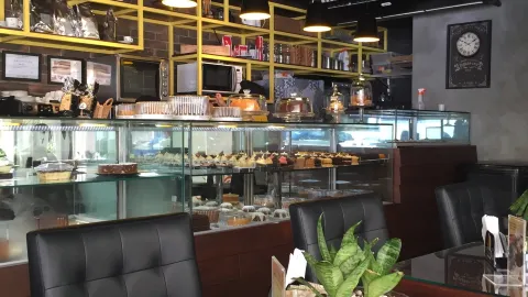 Le Brulé Cafe & Doceria in マセイオ