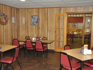 Porky's Smokehouse & Grill