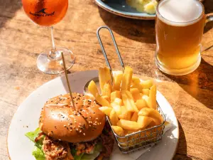 Butlers Reef Restaurant, Bar and Function Venue